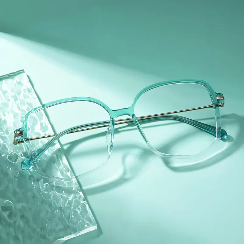 Veromca Green Glasses 4