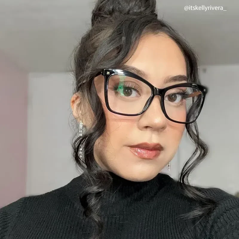 Naila Black Glasses 4