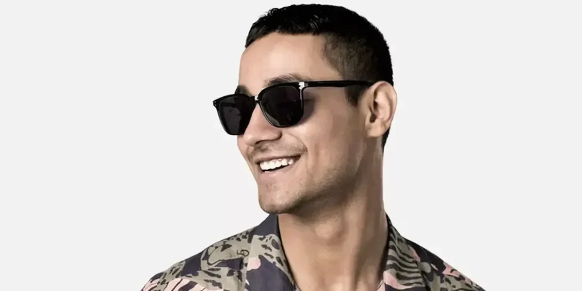 XY8017 Black Glasses 4